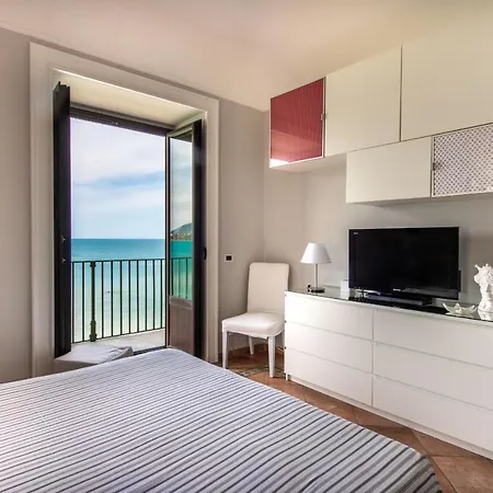 Meravigghia Apartament